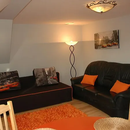 Alom Kucko Apartment Zalaegerszeg